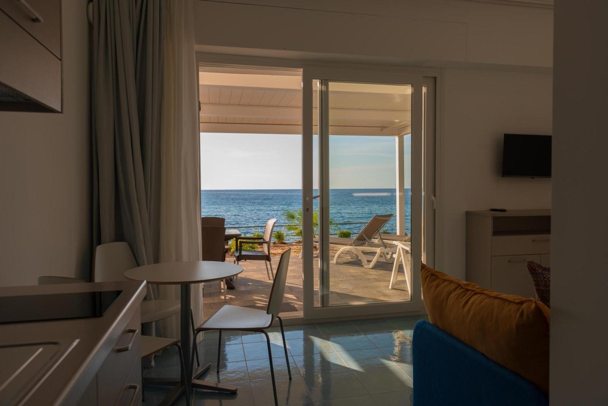 Residence Pietre Bianche Aparthotel Pizzo  Luaran gambar