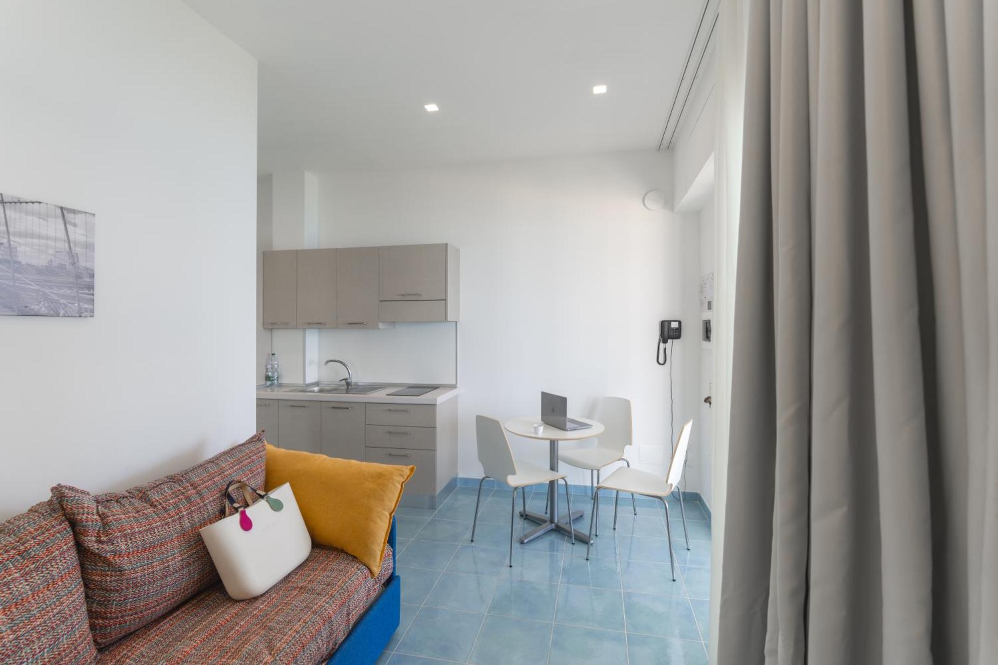 Residence Pietre Bianche Aparthotel Pizzo  Luaran gambar