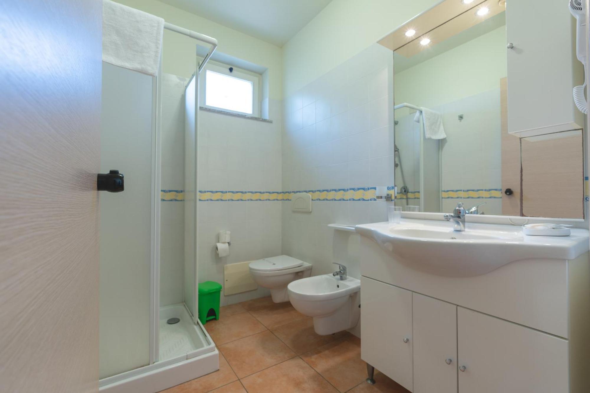 Residence Pietre Bianche Aparthotel Pizzo  Luaran gambar