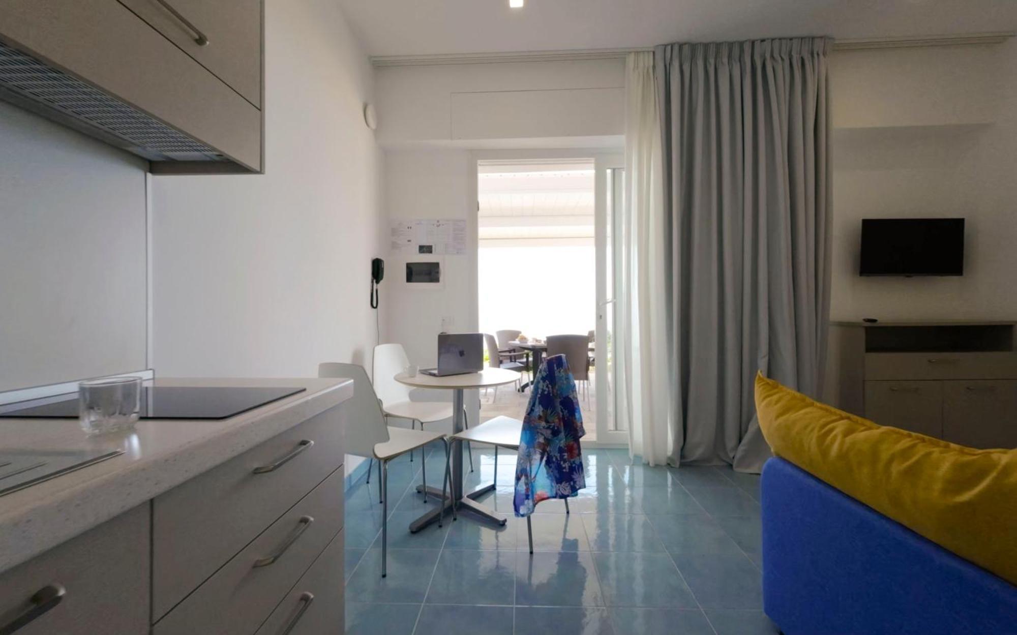 Residence Pietre Bianche Aparthotel Pizzo  Luaran gambar